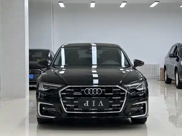 Audi A6L 2022