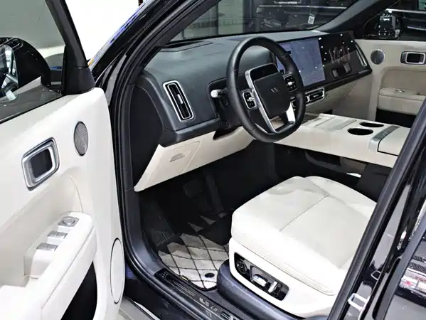 Li Auto L8 2023