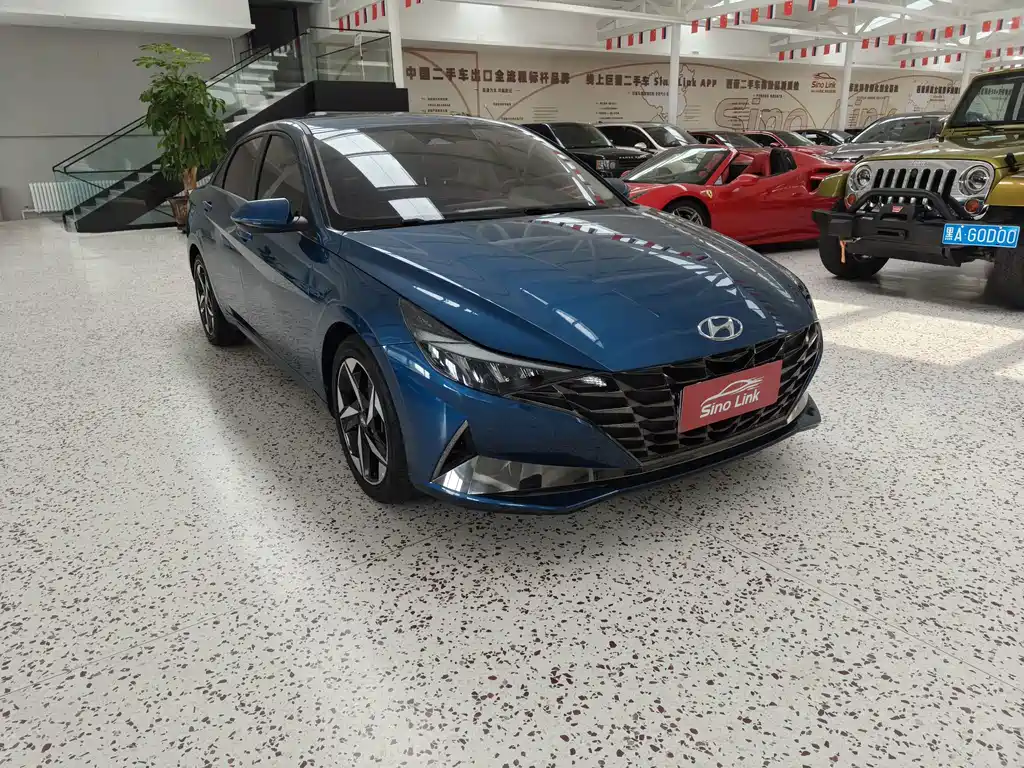 Hyundai Elantra 2023