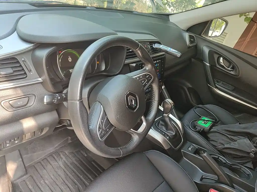 Renault Kadjar 2016 — фото 11