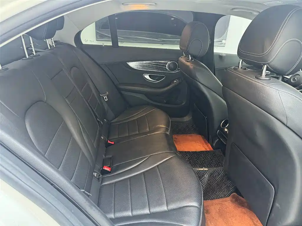 Mercedes-Benz C-Class 2020 — фото 20