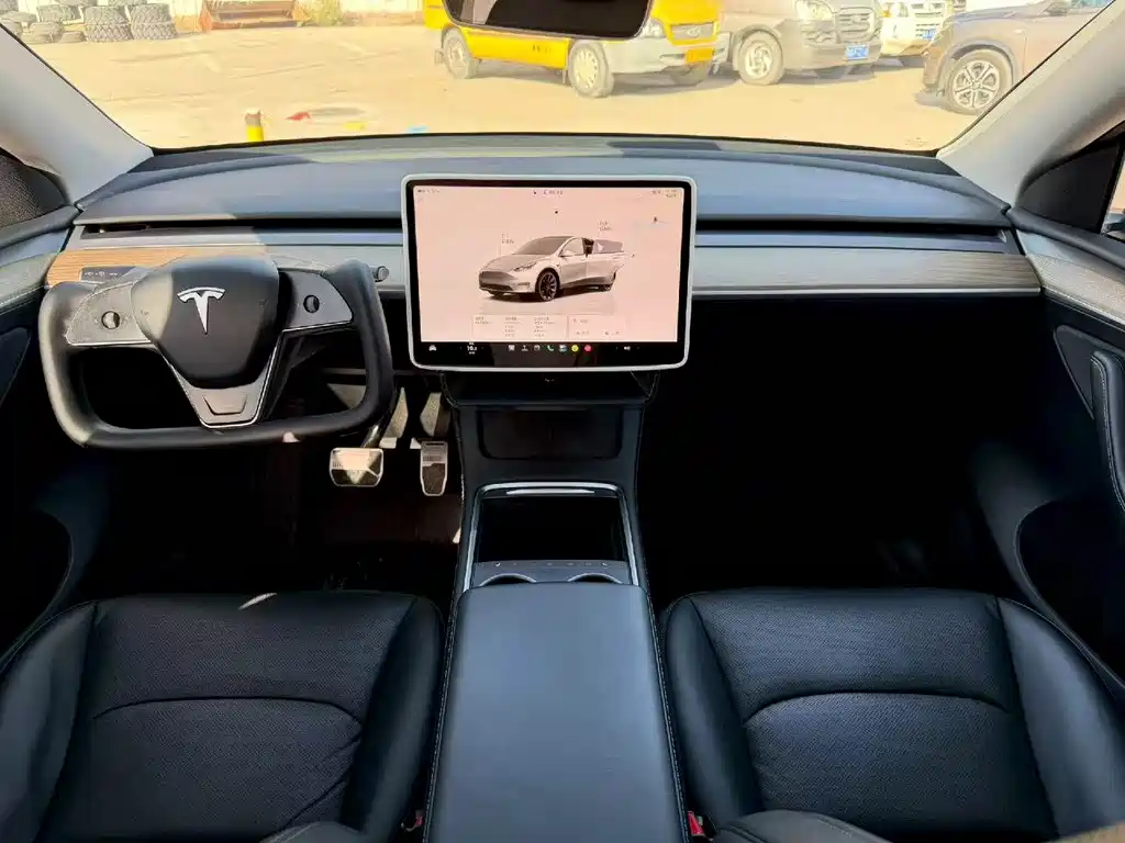 Tesla Model Y 2022 — фото 5
