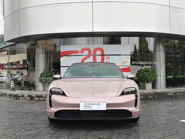Porsche Taycan 2021