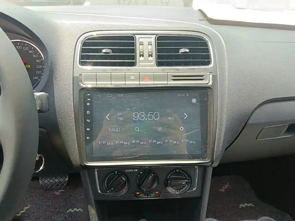 Volkswagen Polo 2016