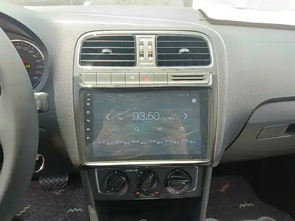 Volkswagen Polo 2016