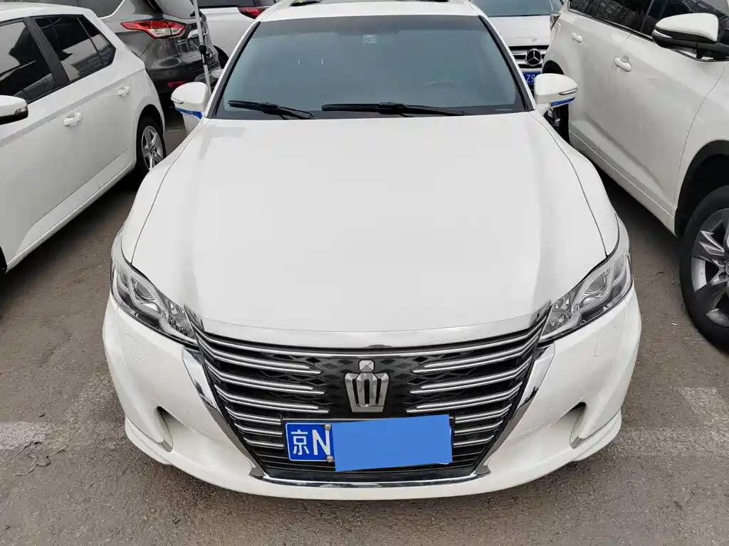 Toyota Crown 2015 — фото 2