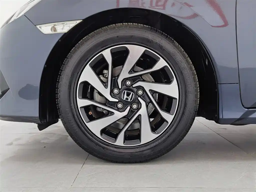 Honda Civic 2019 — фото 17