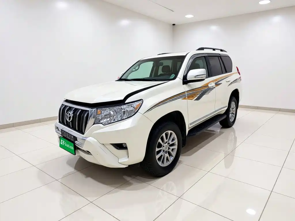 Toyota Prado 2019 — фото 1