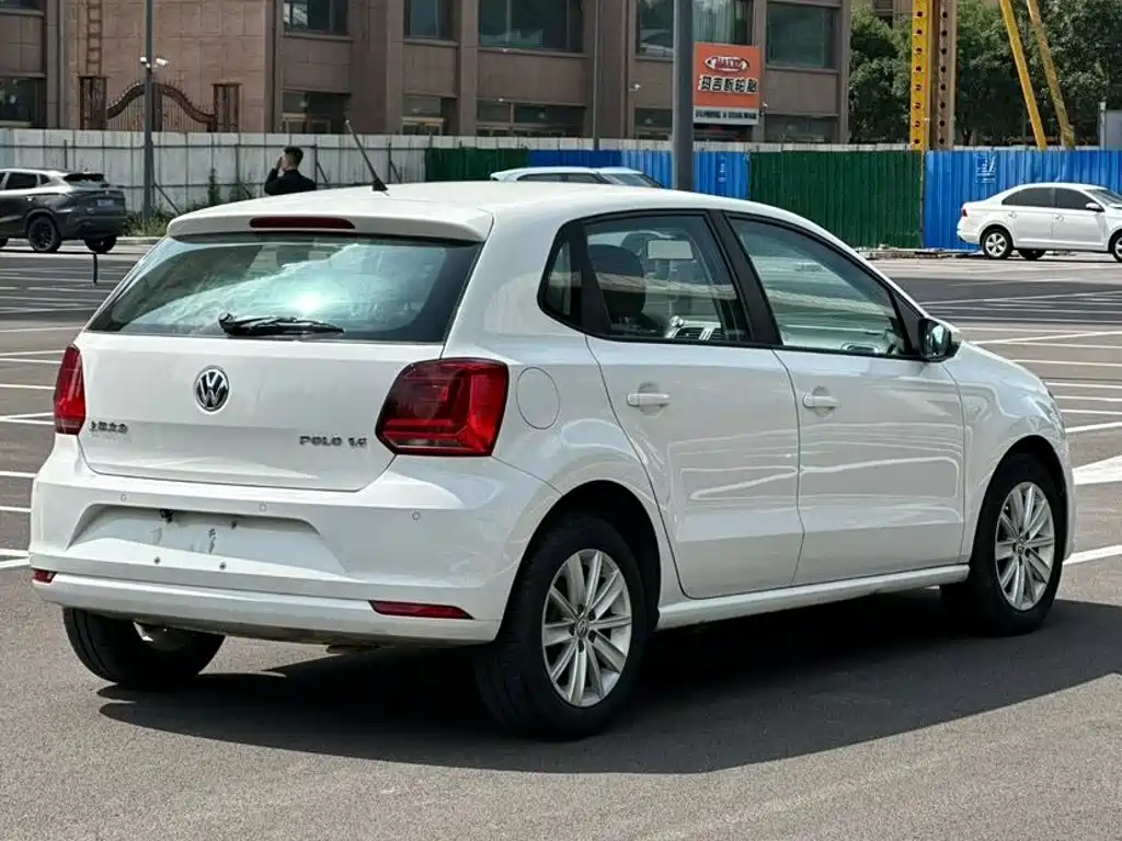 Volkswagen Polo 2014