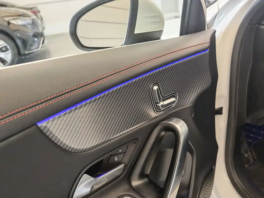 Mercedes-Benz A-Class 2023 — фото 16