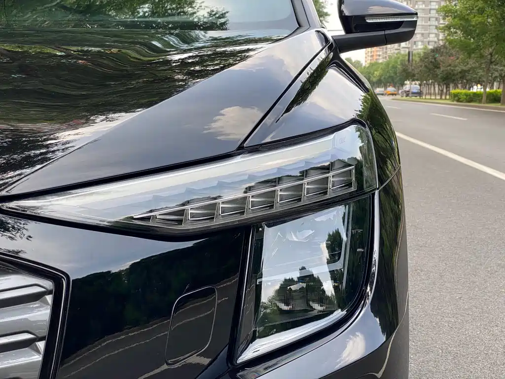 Audi Q5 e-tron 2024