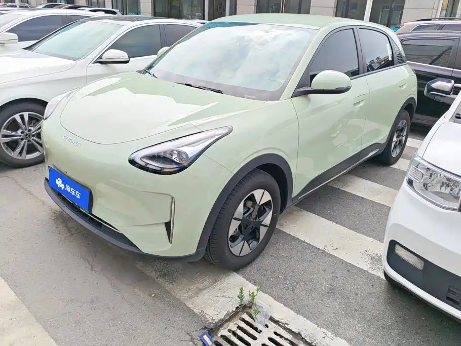 Geely Galaxy Starwish 2025 — фото 1