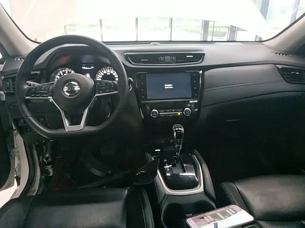 Nissan X-Trail 2019 — фото 10