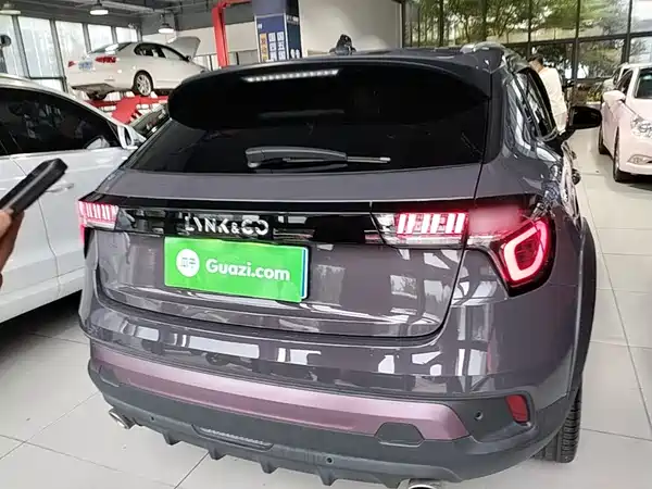 Lynk & Co 02 2021