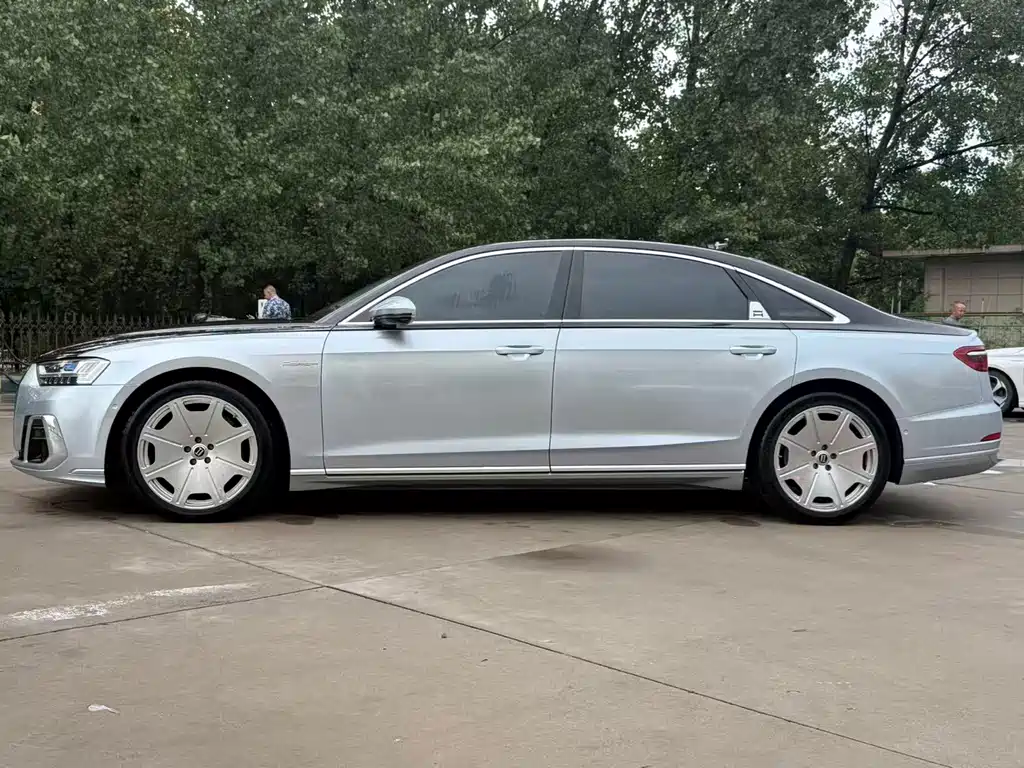 Audi A8 2022