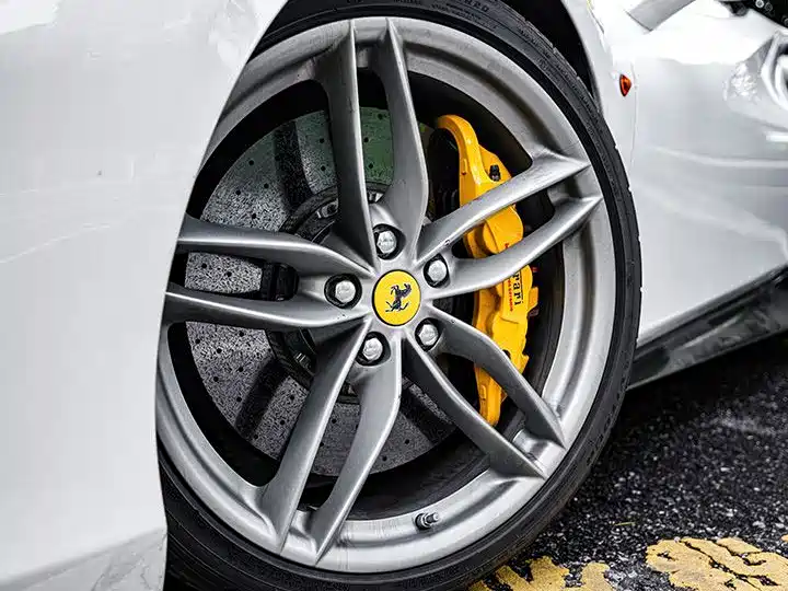 Ferrari 488 2016 — фото 10