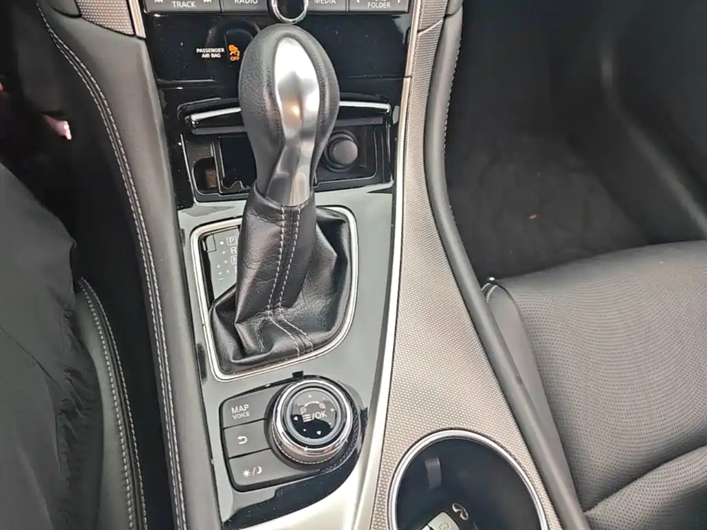 Infiniti Q50L 2017 — фото 14