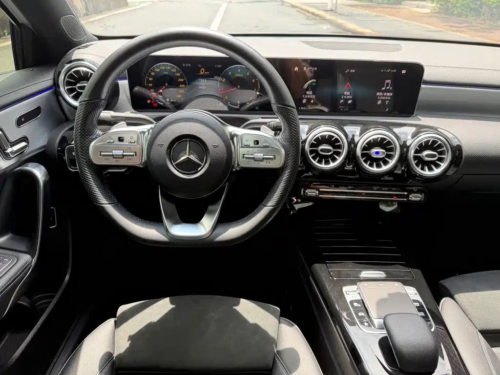 Mercedes-Benz A-Class 2019 — фото 26