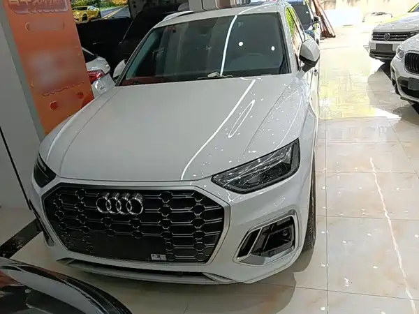 Audi Q5L 2022
