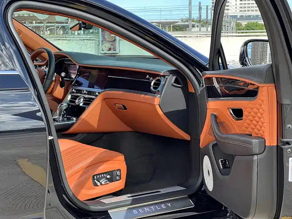 Bentley Flying Spur 2022