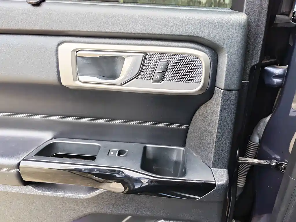 Ford Explorer 2020 — фото 15