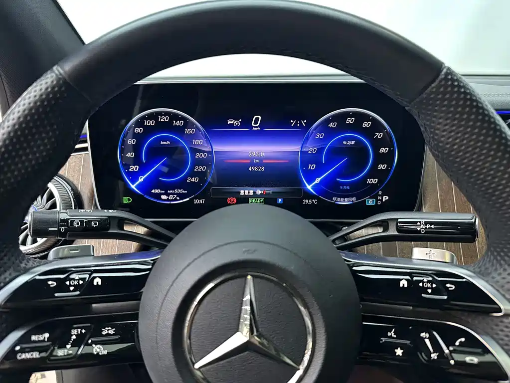 Mercedes-Benz EQE SUV 2023 — фото 14