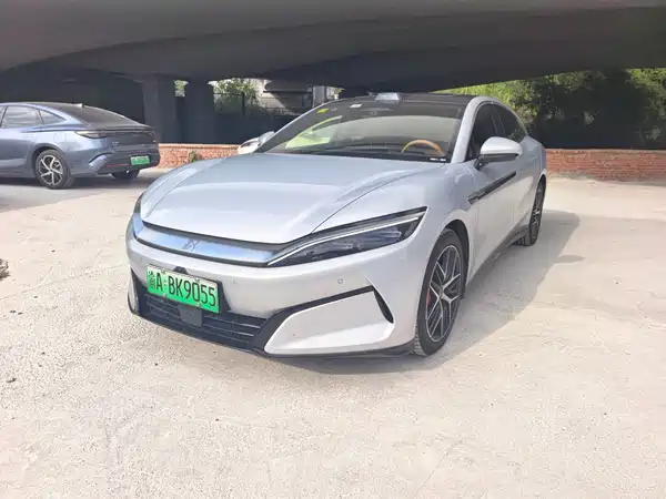 BYD Han L 2025