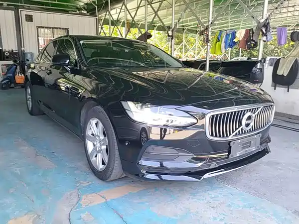 Volvo S90 2018
