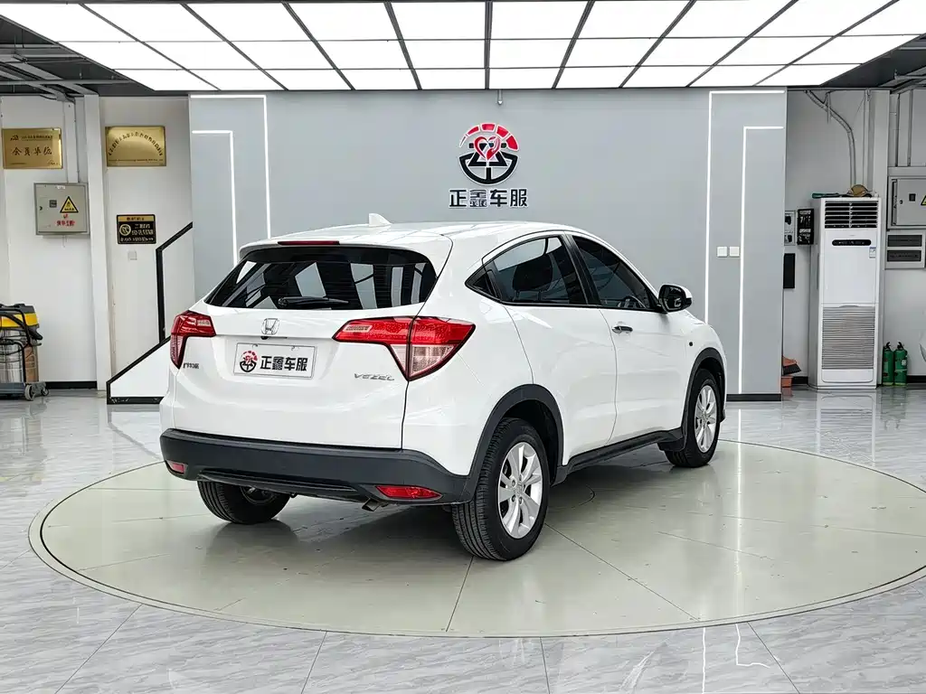 Honda Vezel 2015 — фото 14
