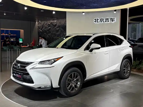 Lexus NX 2015