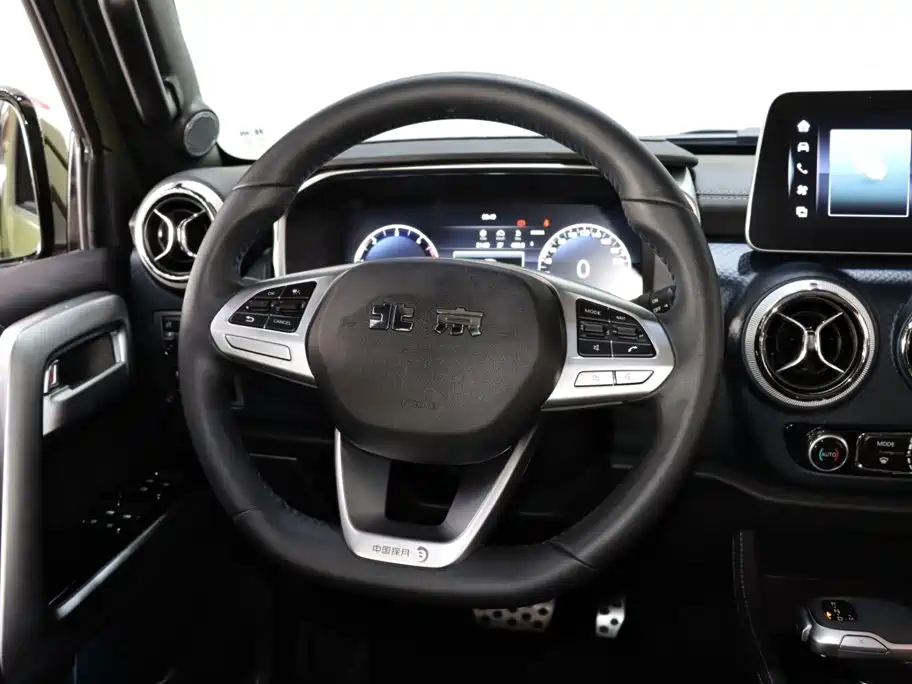 BAIC BJ40 2023 — фото 12