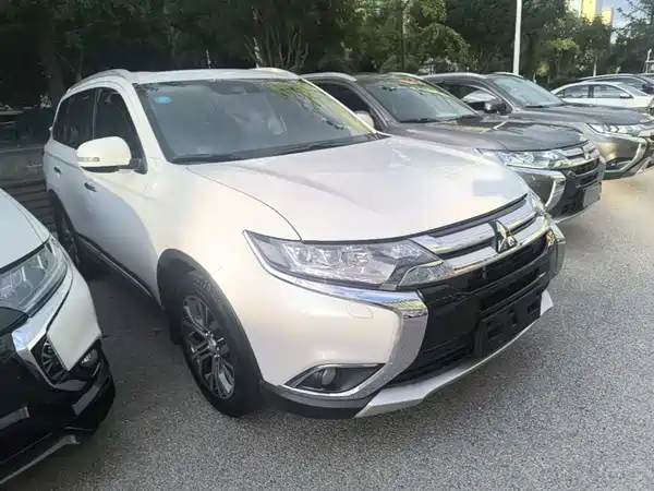 Mitsubishi Outlander 2019