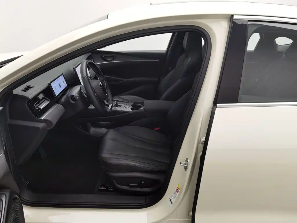 BYD Seal 06 2025 — фото 10