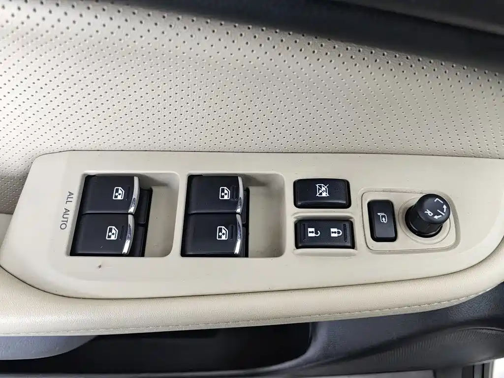 Subaru Outback 2015 — фото 9