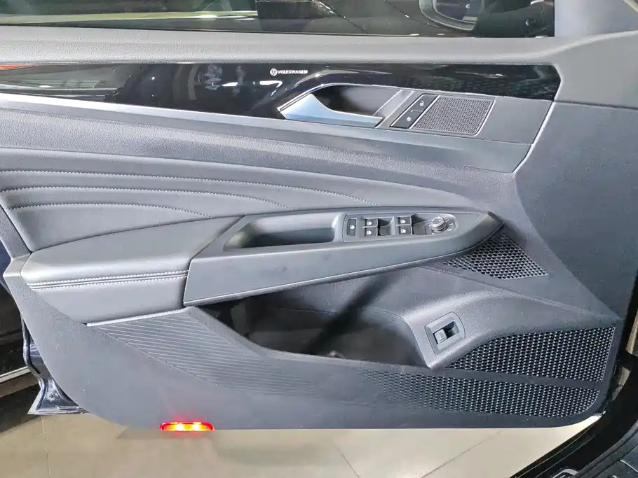 Volkswagen Passat 2024