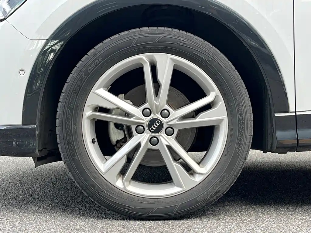 Audi Q3 2023 — фото 15