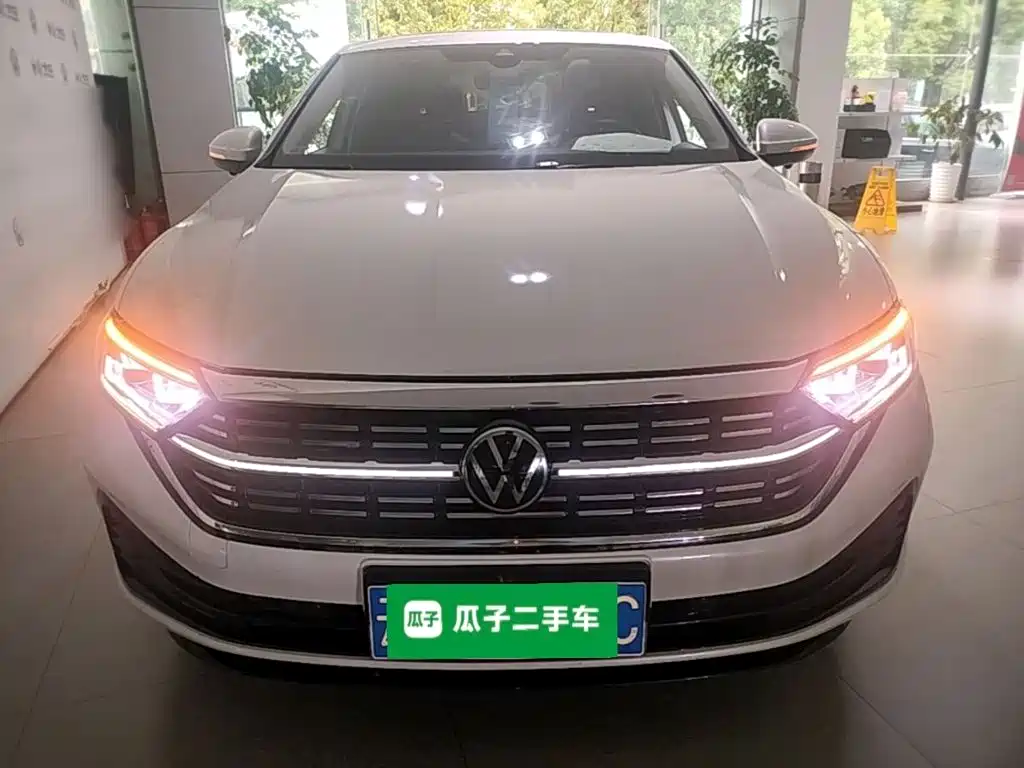 Volkswagen Sagitar 2023