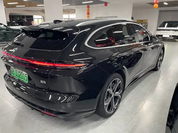NIO ET5T 2025