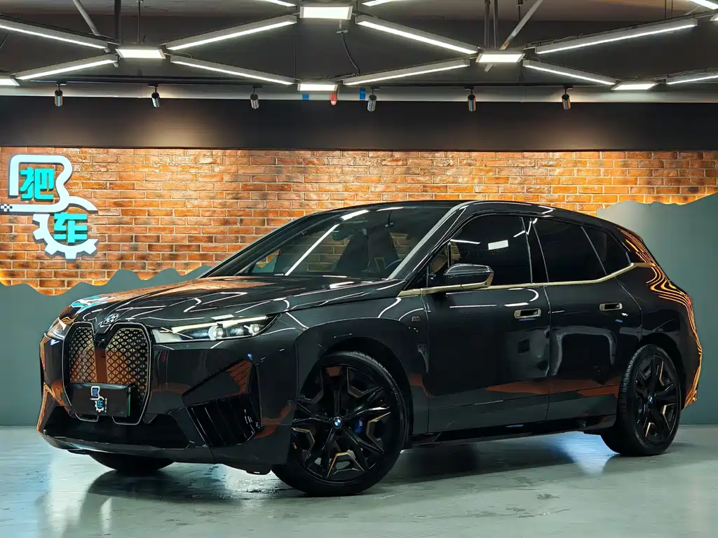 BMW iX M60 2023
