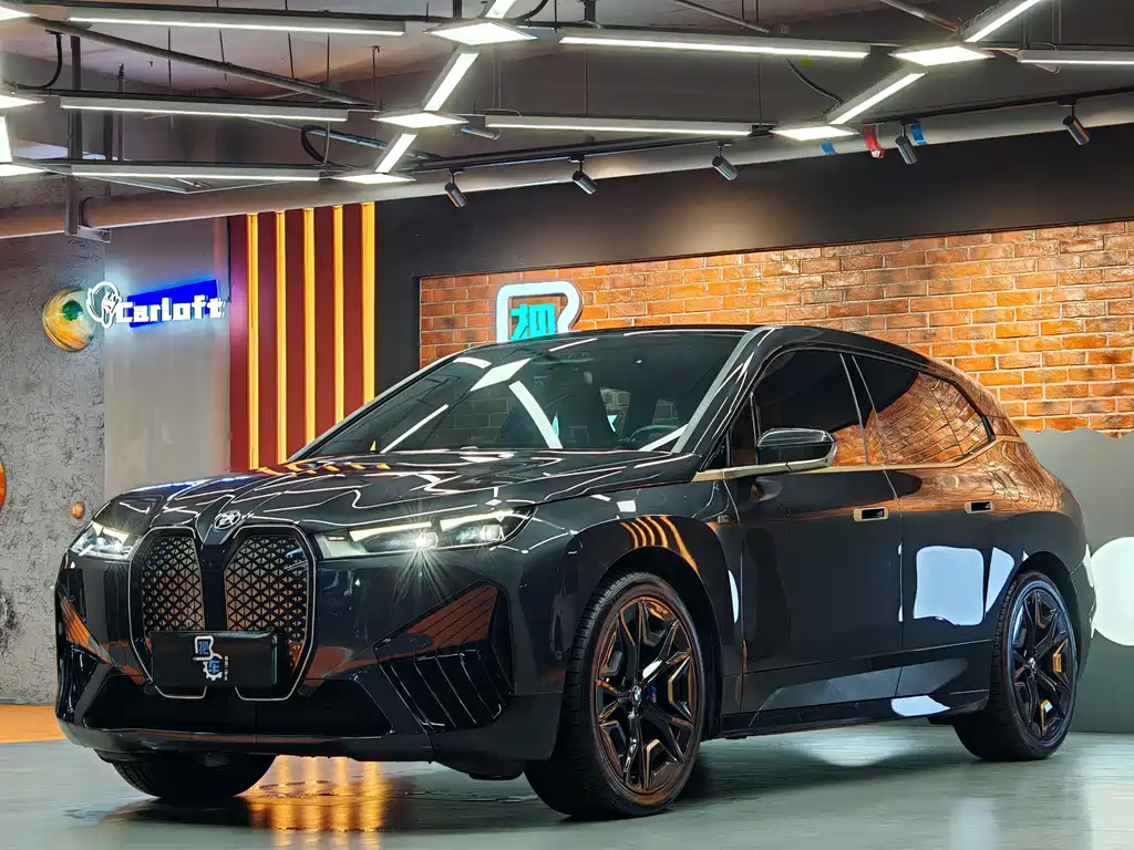 BMW iX M60 2023