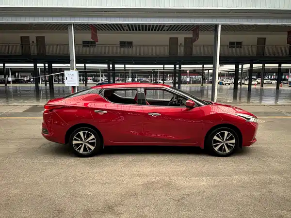 Nissan Bluebird 2018