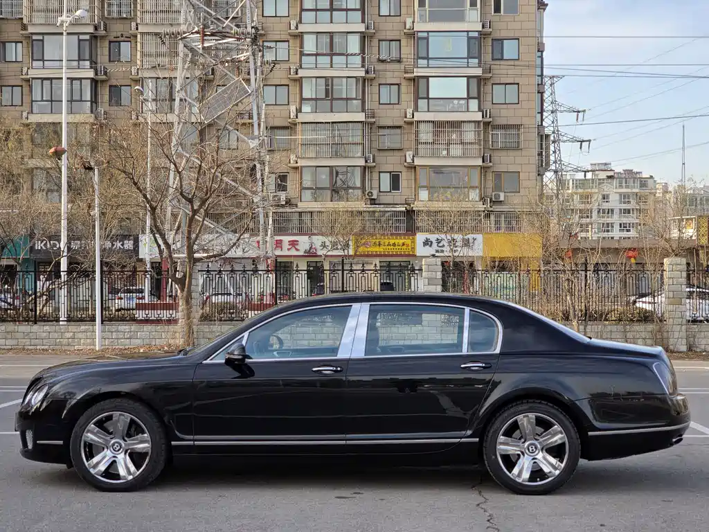 Bentley Flying Spur 2011 — фото 6