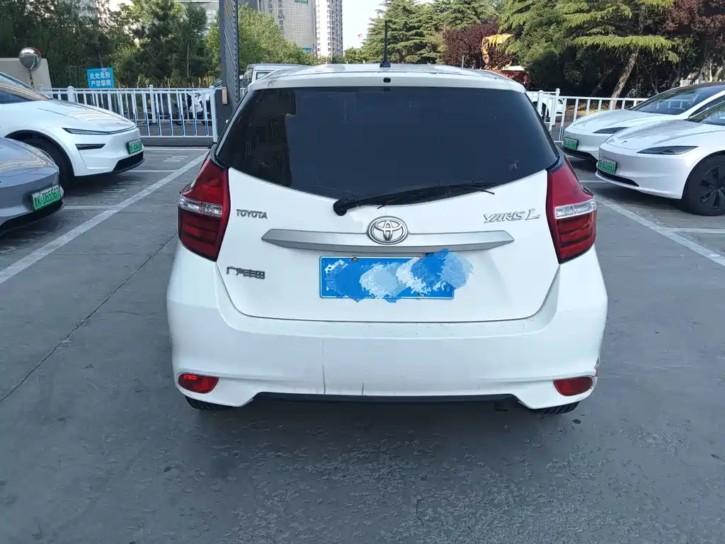 Toyota Yaris L 2018