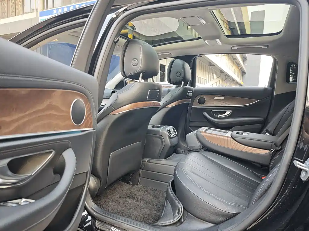 Mercedes-Benz E-Class 2019
