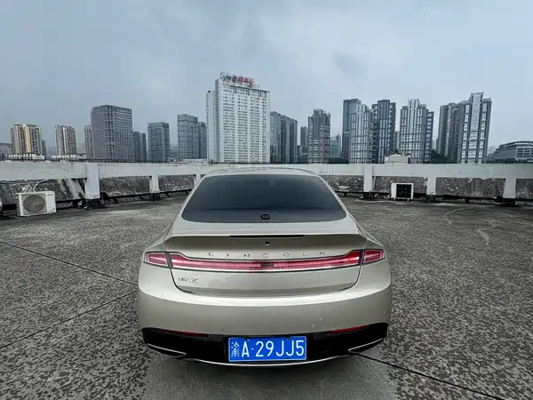 Lincoln MKZ 2017
