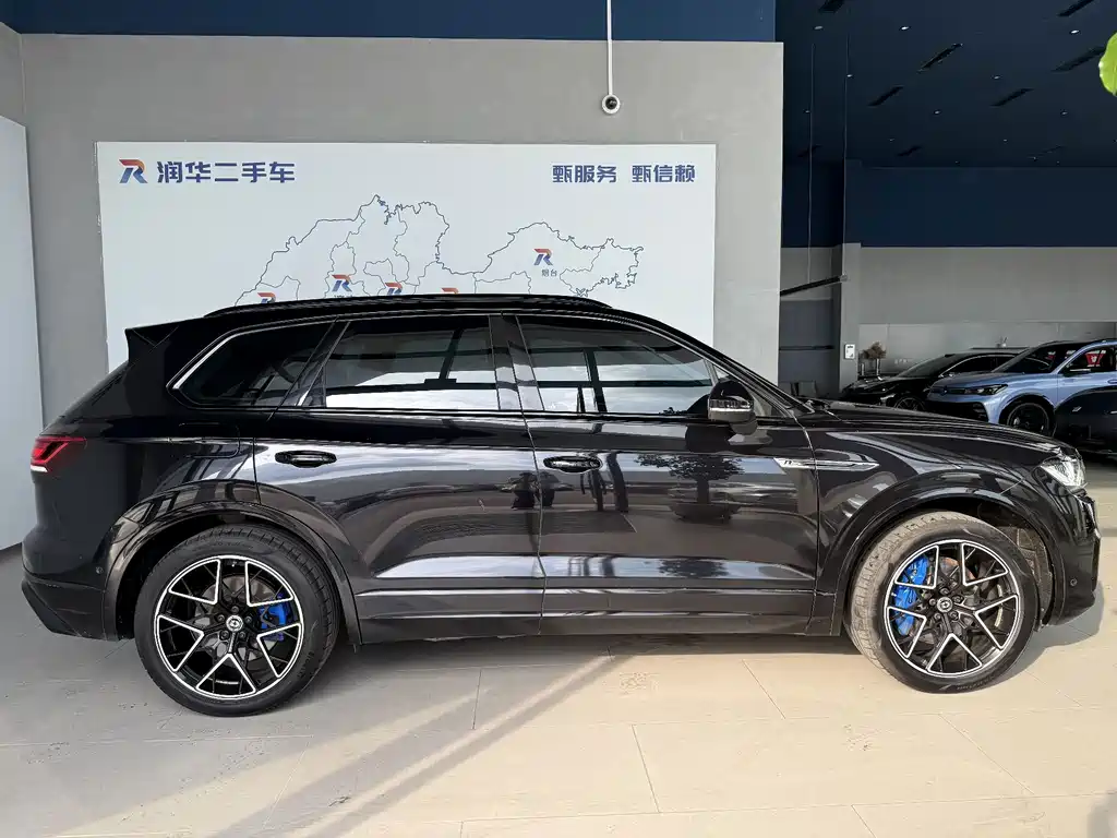 Volkswagen Touareg 2019 — фото 3