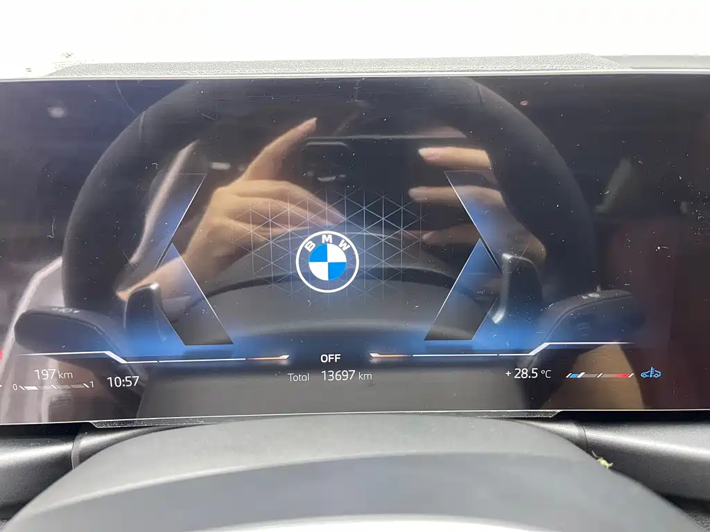 BMW 3 Series 2024 — фото 10
