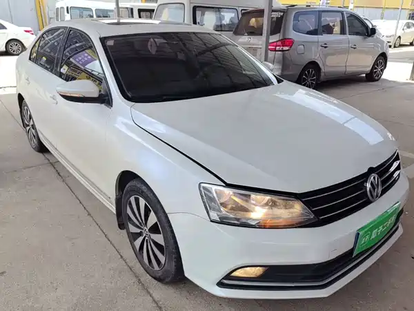 Volkswagen Sagitar 2018
