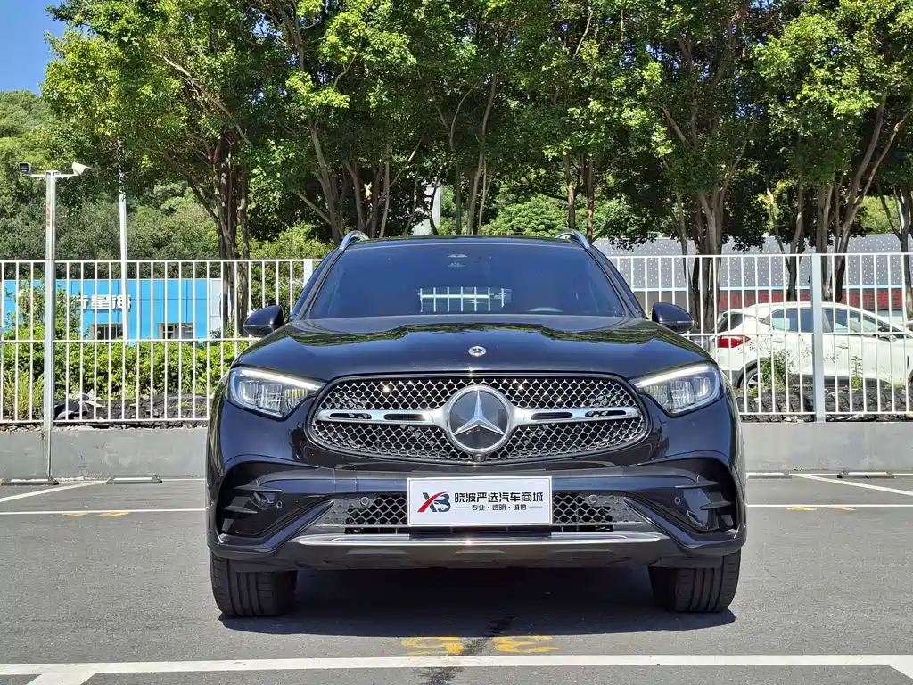 Mercedes-Benz GLC 2025