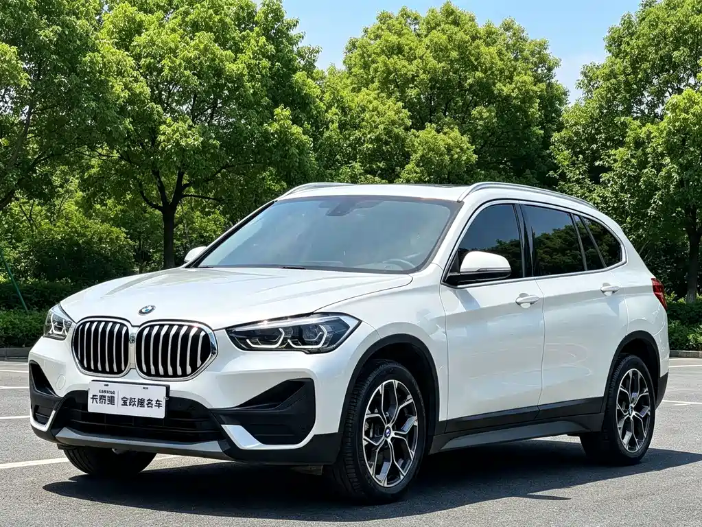 BMW X1 2023 — фото 1